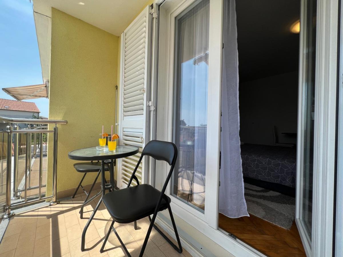 Apartamento House Roca Vodice Exterior foto