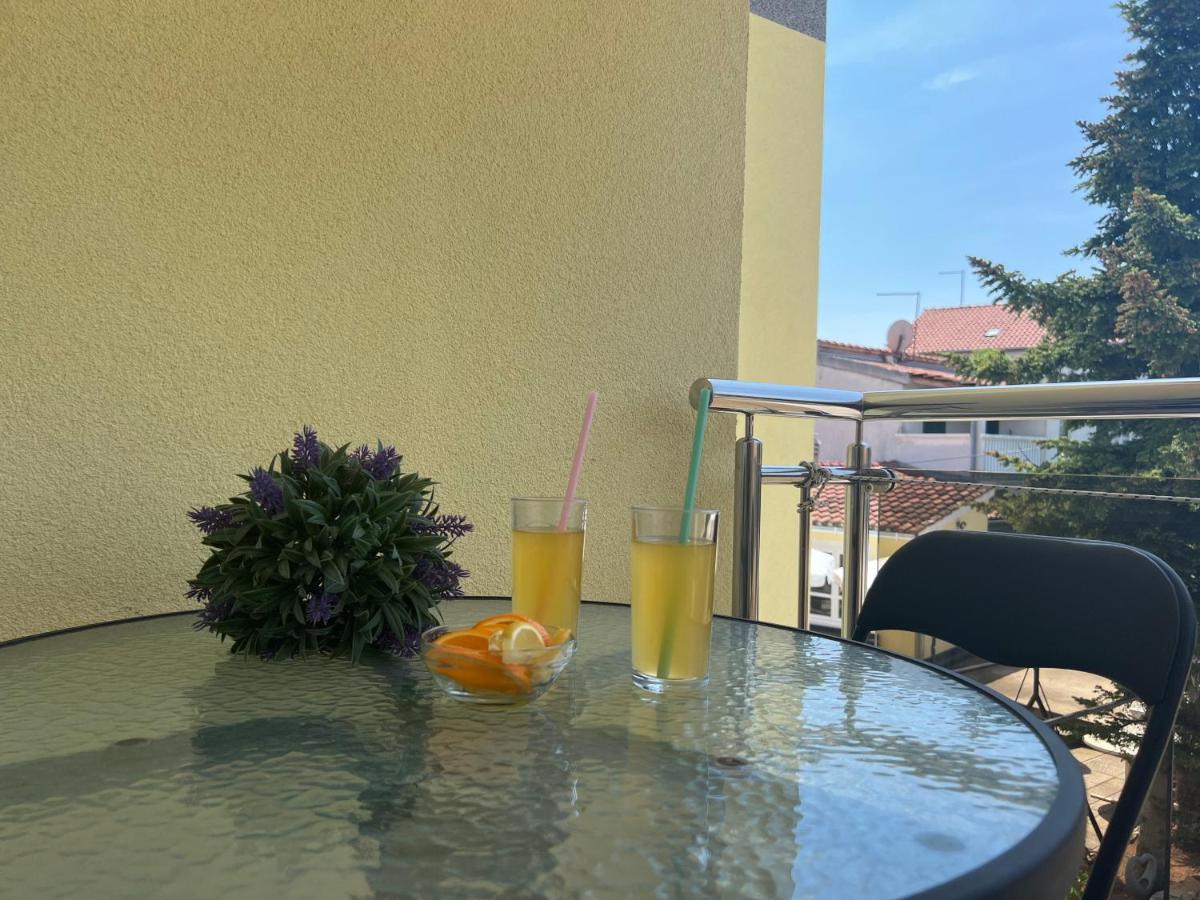 Apartamento House Roca Vodice Exterior foto